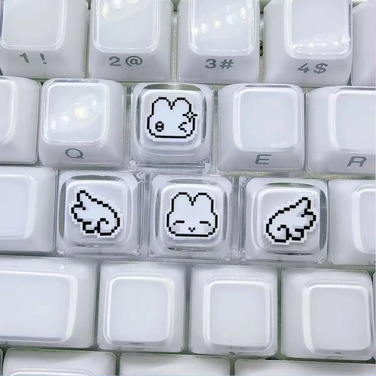4pcs Cute Pixel Rabbit Express - Gaming Accessories Aesthetic ulasan dan harga
